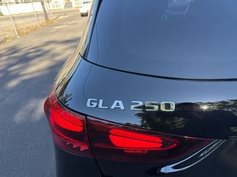 Certified 2025 Mercedes-Benz GLA 250 4MATIC image 12
