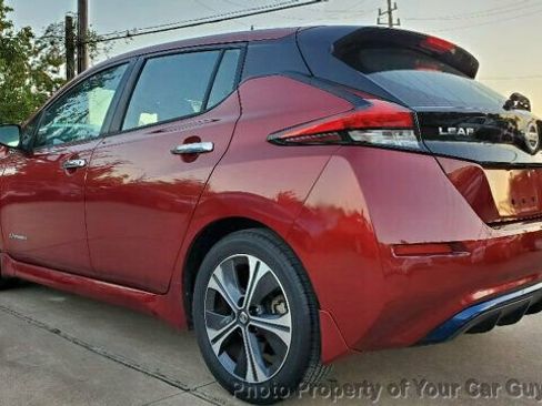 Used 2019 Nissan Leaf SV w/ SV Technology Package image 21