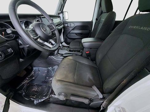 Used 2023 Jeep Gladiator Overland AWD/4WD image 21