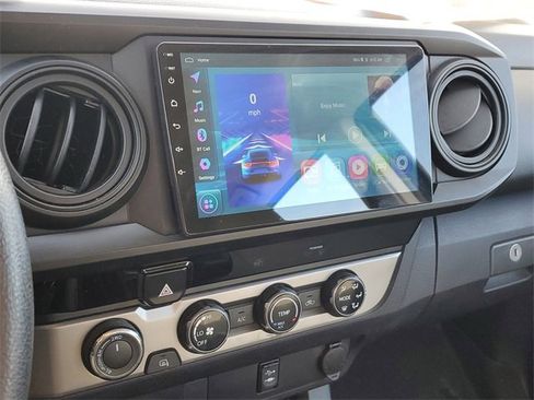 Used 2017 Toyota Tacoma SR w/ Tow Package image 24