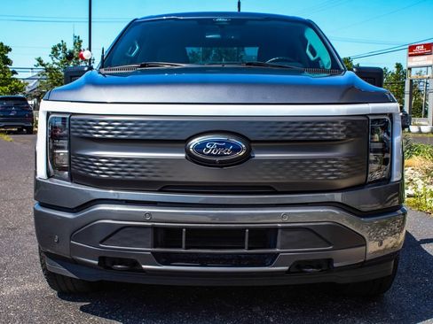 Used 2023 Ford F150 Lightning XLT AWD/4WD image 2