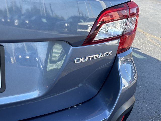 Used 2018 Subaru Outback 2.5i Premium AWD/4WD image 6