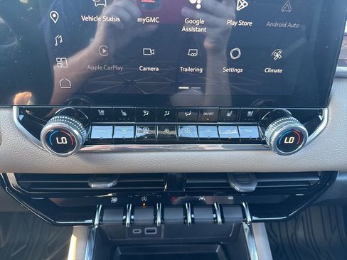 New 2026 GMC Canyon Denali image 29