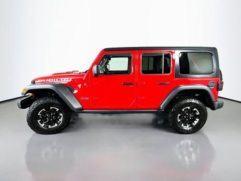 Used 2025 Jeep Wrangler Unlimited Rubicon image 4