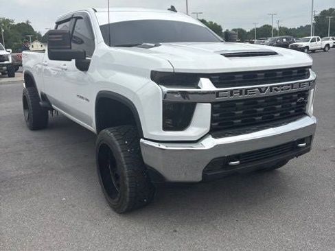 Used 2022 Chevrolet Silverado 2500 LT w/ Convenience Package AWD/4WD image 4