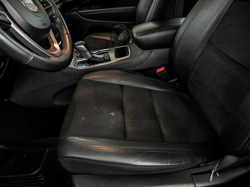 Used 2019 Jeep Grand Cherokee Altitude AWD/4WD image 15