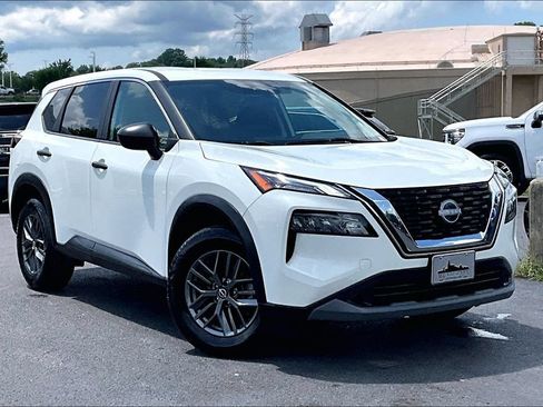Used 2022 Nissan Rogue S FWD image 36