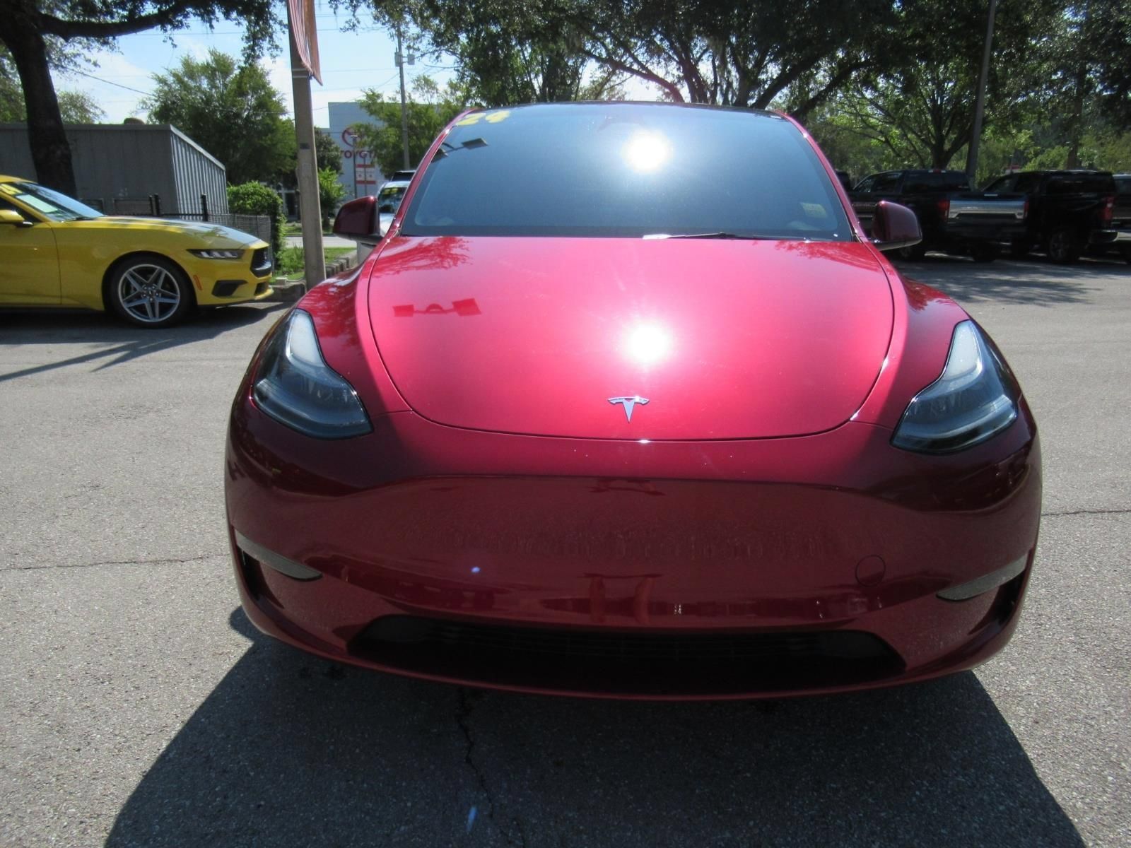 Used 2024 Tesla Model Y Long Range AWD/4WD image 3