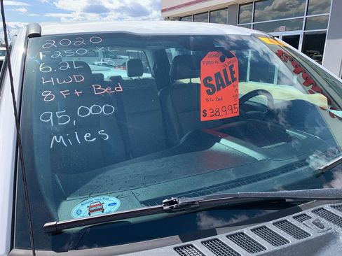 Used 2020 Ford F250 XL image 3