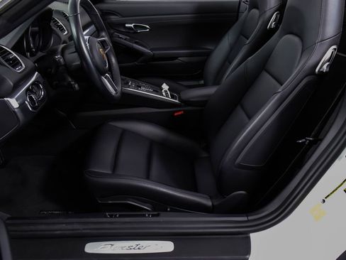 Used 2024 Porsche 718 Boxster S RWD image 43