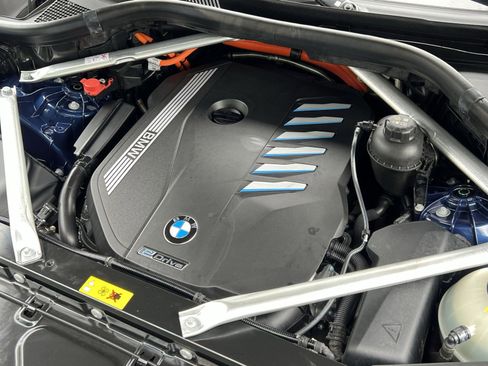 Used 2023 BMW X5 xDrive45e w/ Executive Package image 27