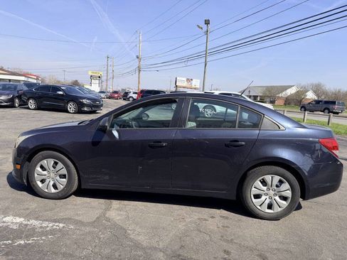 Used 2014 Chevrolet Cruze LS image 3