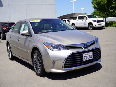 Used 2016 Toyota Avalon Limited w/ Toyota Safety Sense Package
