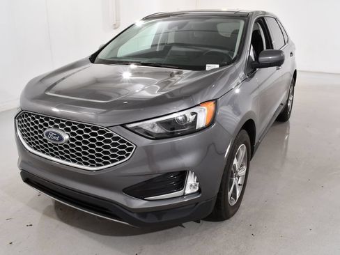 Used 2023 Ford Edge SEL w/ Convenience Package AWD/4WD image 2