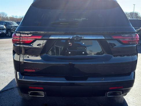 Certified 2023 Chevrolet Traverse Premier w/ Redline Edition image 7