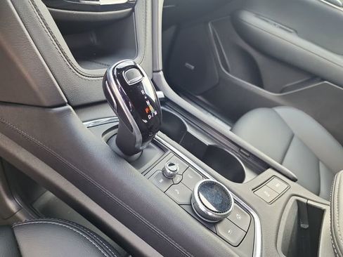 Used 2022 Cadillac XT5 Luxury AWD/4WD image 23