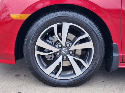 Certified 2022 Honda Odyssey Touring image 23