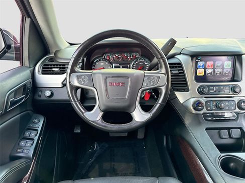 Used 2018 GMC Yukon XL SLE image 19