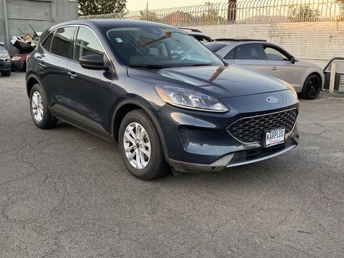 Used 2022 Ford Escape SE w/ Convenience Package image 6