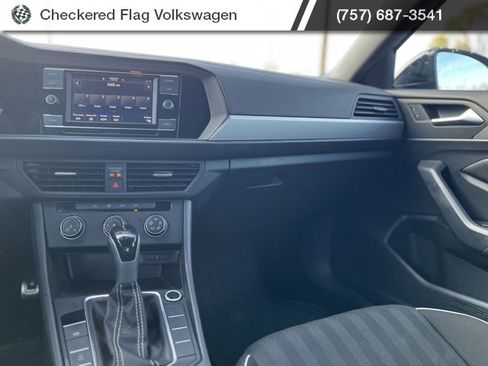 Used 2023 Volkswagen Jetta Sport image 29