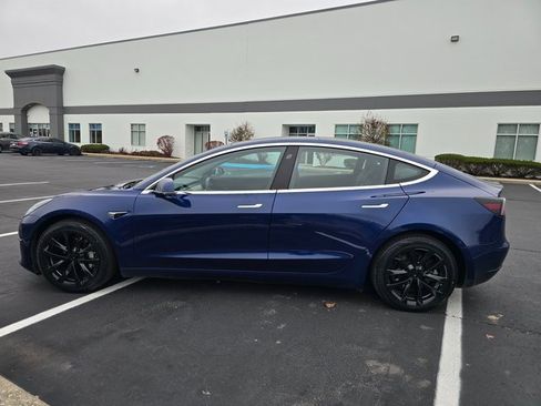 Used 2018 Tesla Model 3 Long Range image 11