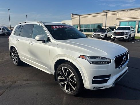 Used 2018 Volvo XC90 T6 Momentum w/ Convenience Package AWD/4WD image 6