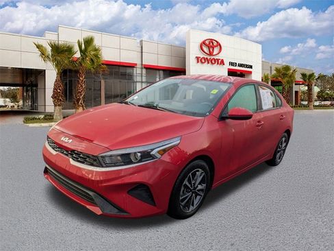 Used 2023 Kia Forte LXS image 8