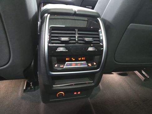 Used 2026 BMW X7 xDrive40i AWD/4WD image 23