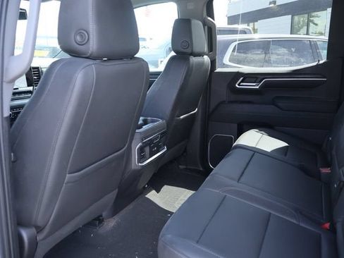 Used 2023 GMC Sierra 1500 SLT w/ SLT Premium Plus Package AWD/4WD image 20