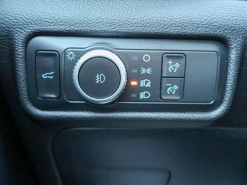 Used 2022 Ford Explorer ST-Line image 19