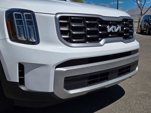 Used 2024 Kia Telluride S FWD image 2