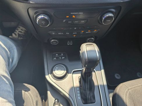 Used 2019 Ford Ranger XLT w/ Equipment Group 301A Mid AWD/4WD image 21