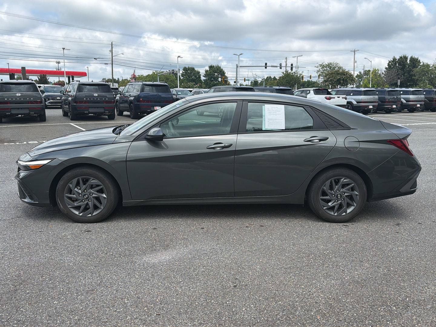 Certified 2024 Hyundai Elantra SEL FWD image 34
