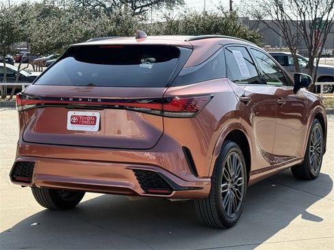 Used 2023 Lexus RX 500h F Sport w/ Accessory Package (Z1) image 4