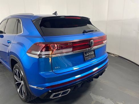 Used 2024 Volkswagen Atlas Cross Sport SEL Premium R-Line AWD/4WD image 10