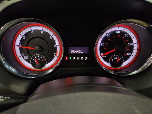 Used 2018 Dodge Grand Caravan SE image 23