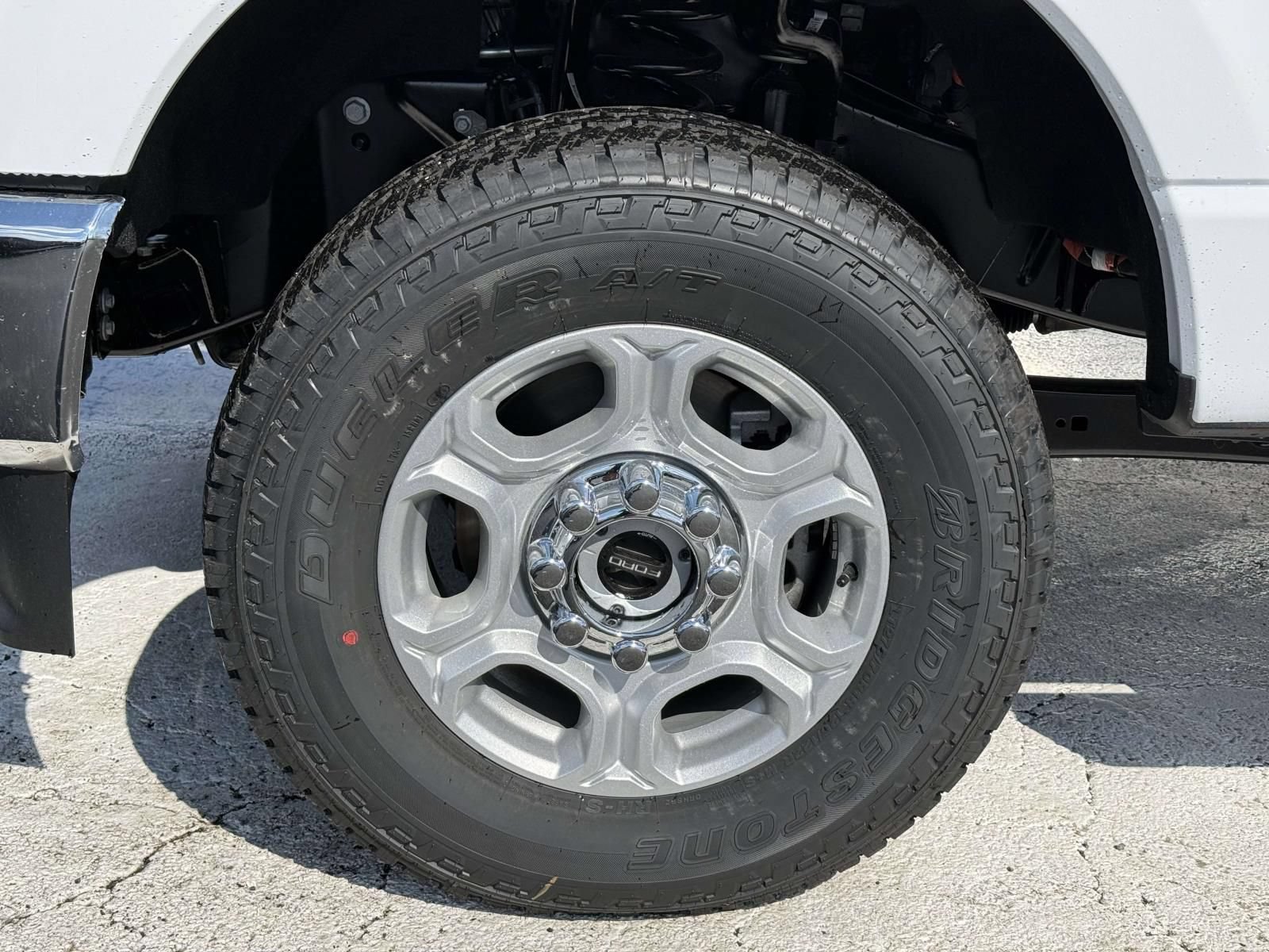 New 2026 Ford F350 XLT w/ 360-Degree Camera Package AWD/4WD image 9
