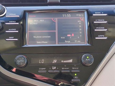 Used 2019 Toyota Camry SE image 13