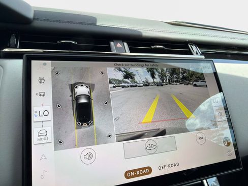 New 2026 Land Rover Range Rover Velar Dynamic SE AWD/4WD image 27