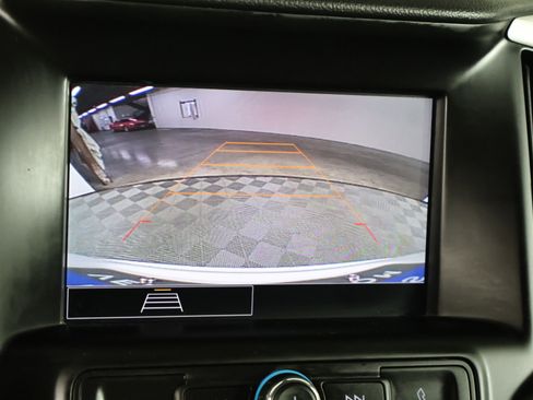 Used 2024 GMC Terrain SLE image 28