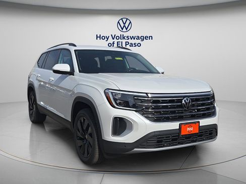 New 2026 Volkswagen Atlas SE image 1