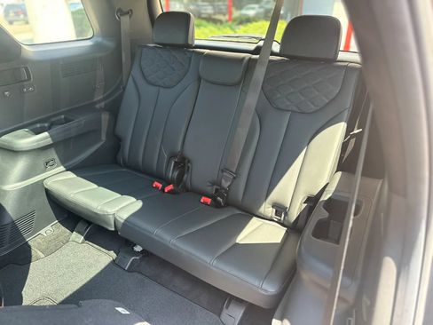 Used 2022 Hyundai Palisade Calligraphy FWD image 13
