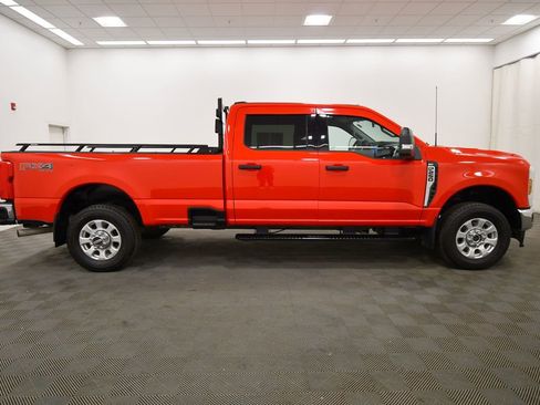 Used 2024 Ford F250 XLT w/ FX4 Off-Road Package AWD/4WD image 9
