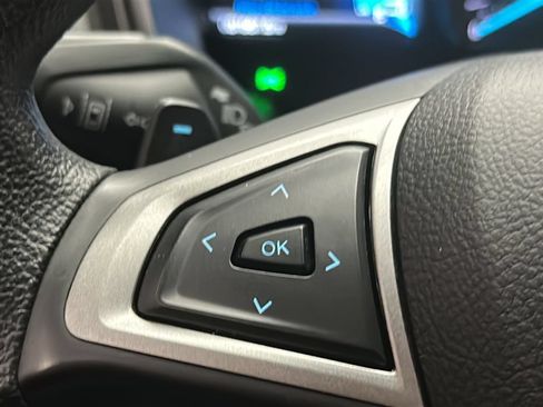 Used 2020 Ford Fusion SE AWD/4WD image 21