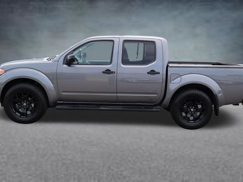 Used 2020 Nissan Frontier SV w/ Midnight Edition Floor Mats AWD/4WD image 4