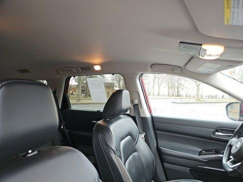 Used 2023 Nissan Pathfinder SL image 13