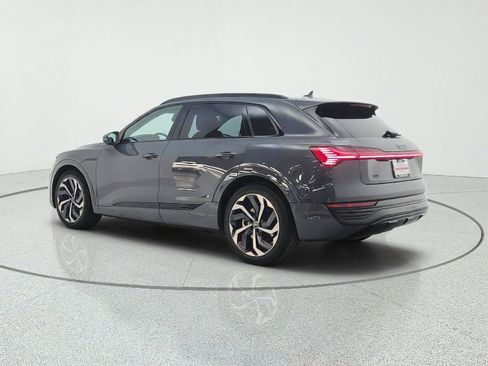 Used 2024 Audi Q8 e-tron Premium Plus AWD/4WD image 7