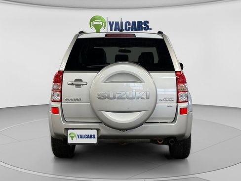 Used 2013 Suzuki Grand Vitara Limited AWD/4WD image 4