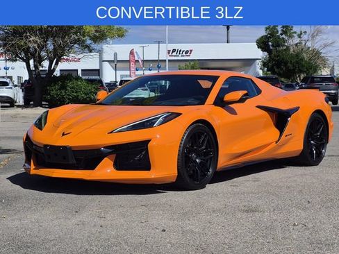 Used 2023 Chevrolet Corvette Z06 w/ Stealth Interior Trim Package RWD image 2