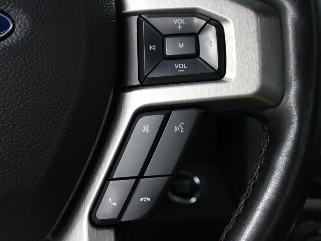 Used 2020 Ford F150 Platinum w/ Technology Package AWD/4WD image 62